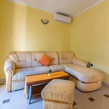 Appartement 350 Meter Bis Zum Tollen Langen In Baška