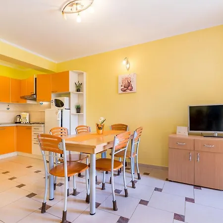 Appartamento 350 Meter Bis Zum Tollen Langen In *